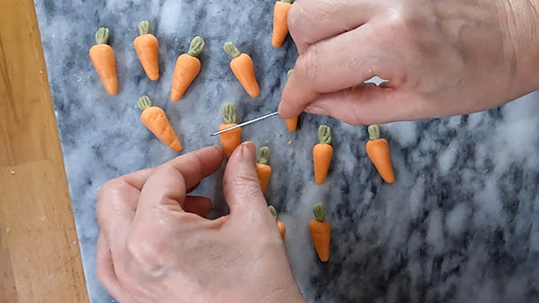 marking carrots.