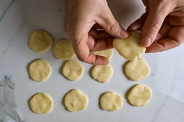 marzipan discs for centre of the cakes.