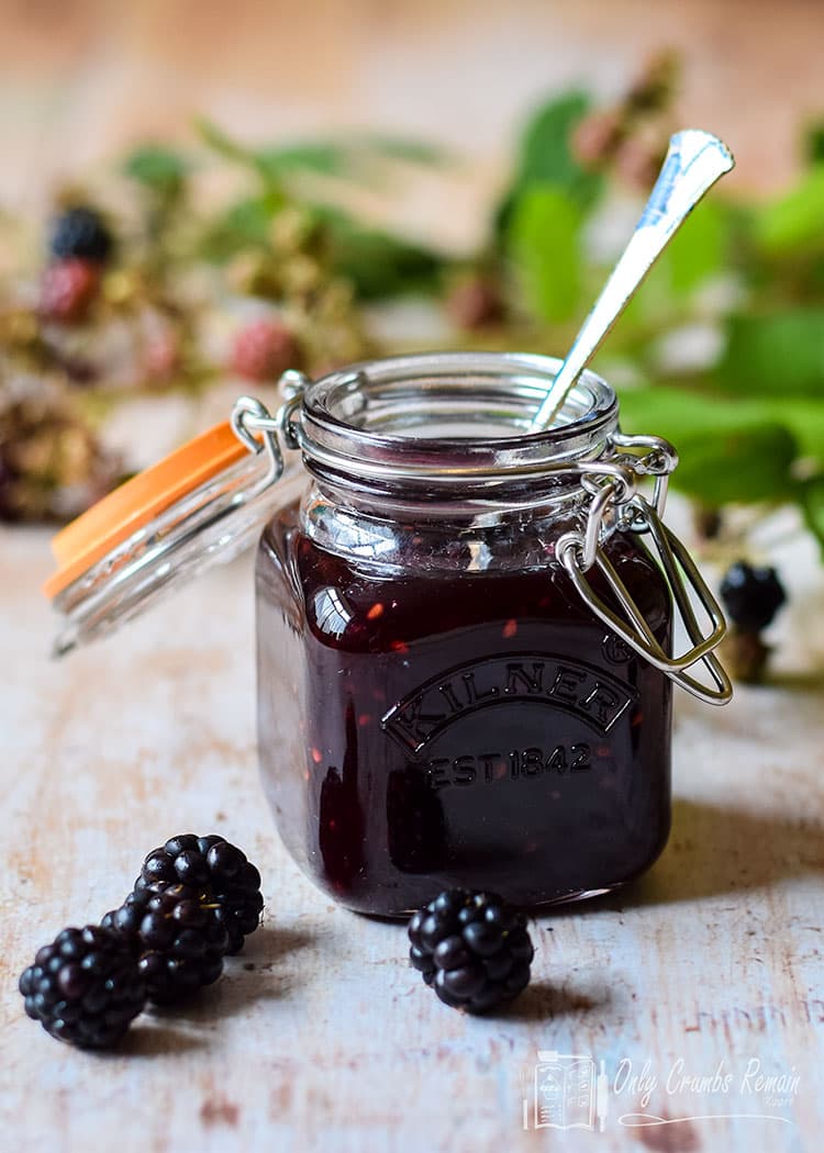 jar of blackberry and pear jam