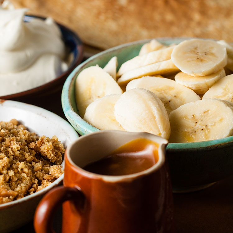 prepared ingredients for the banoffee pancakes.