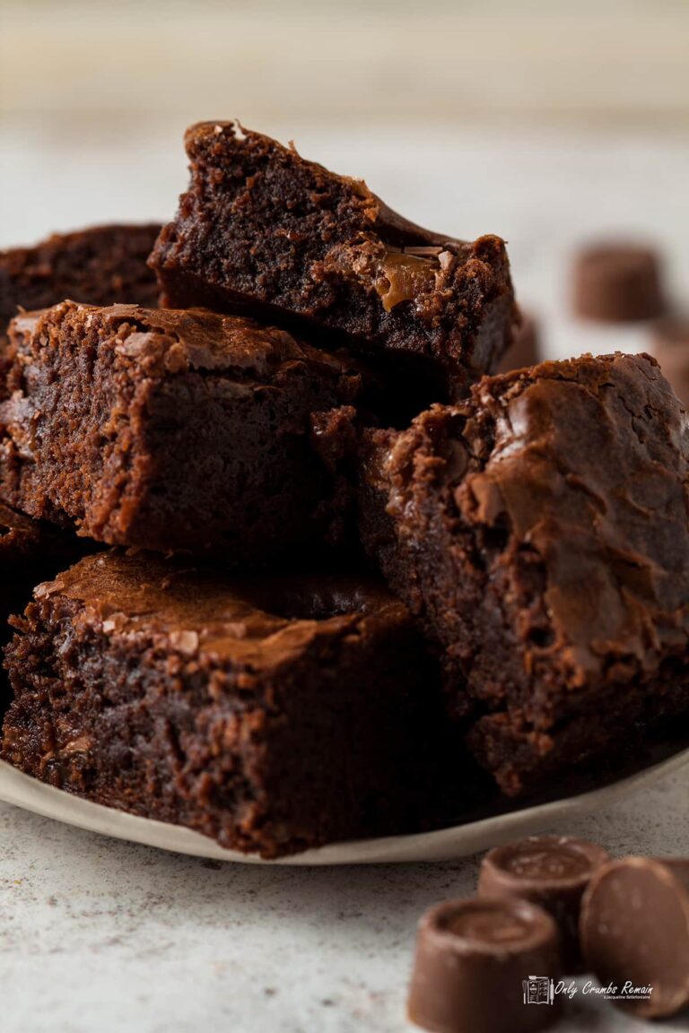 Rolo brownies | Only Crumbs Remain
